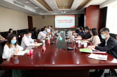 嘉興市委常委、統(tǒng)戰(zhàn)部部長(zhǎng)李小平一行蒞臨景興紙業(yè)調(diào)研指導(dǎo)